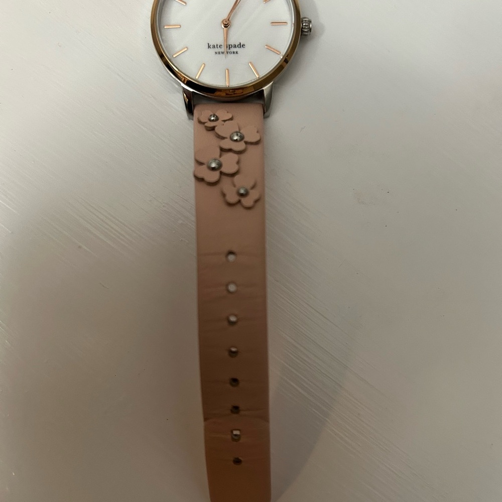 Kate Spade New York KSW1513 Metro White Dial Pink Leather Strap Women's Watch - Picture 3 of 5